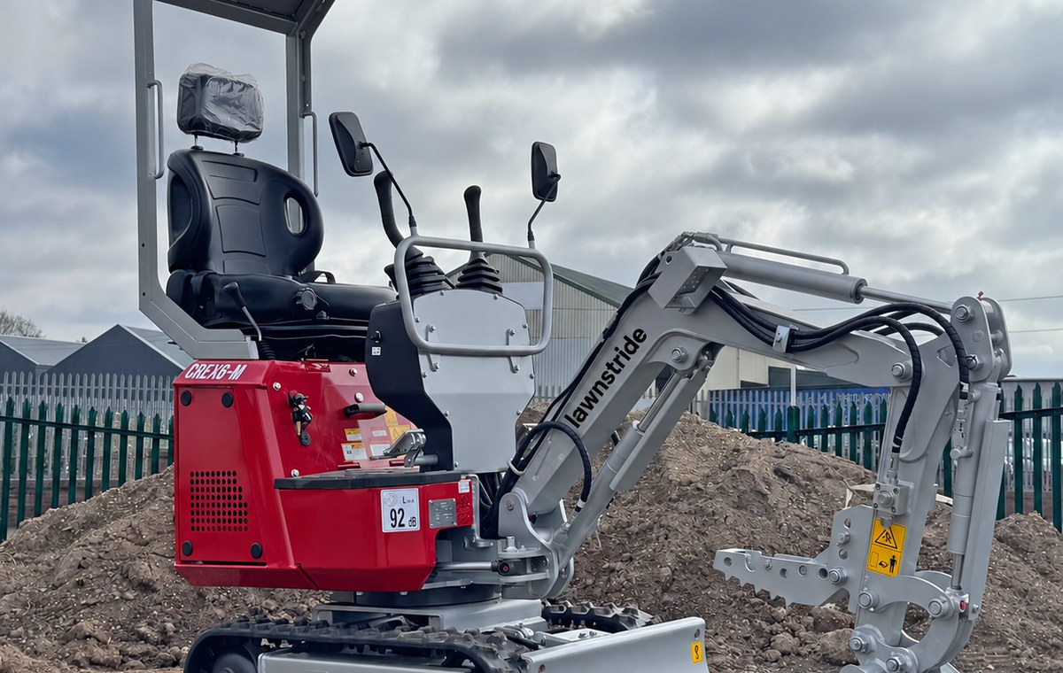 LawnStride CREX6-M Mini Excavator